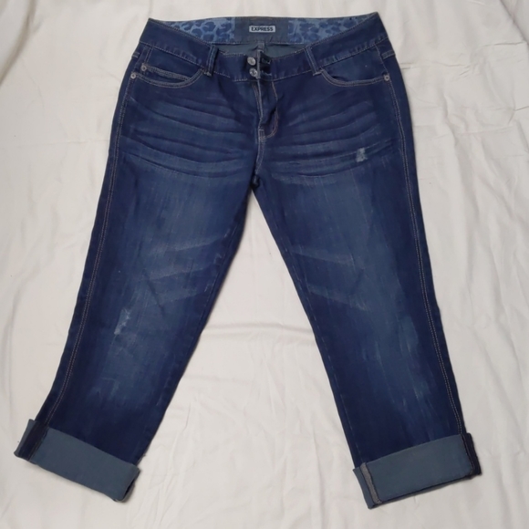 Express Denim - NWT Express Cropped Modern Boyfriend Jeans